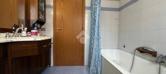 Casa de 2 dormitorios en Pozzo d'Adda, Italy No. 303535 3