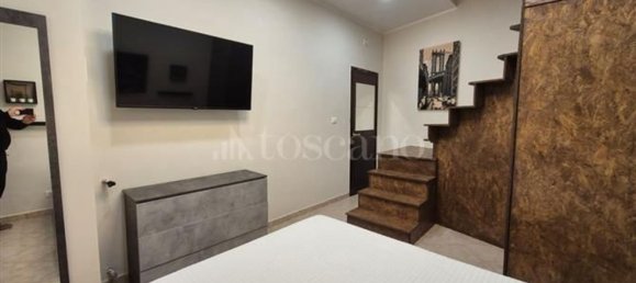 Квартира с 2 комнатами в Помеция, Италия № 150399 20