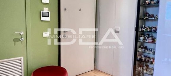 3 rooms Apartment in Lucca, Italy No. 24490 15