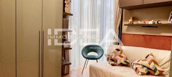 3 rooms Apartment in Lucca, Italy No. 24490 11