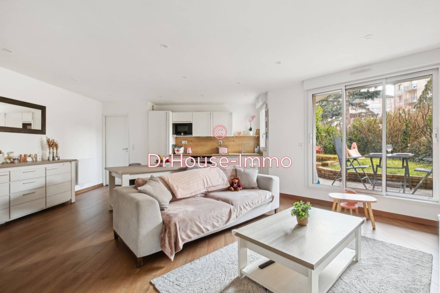 2 bedrooms Apartment in Sannois, France No. 139217