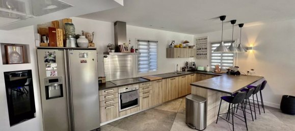 4 Schlafzimmer Villa in Roquefort-les-Pins, France, Nr. 346850 9