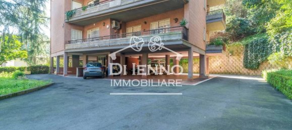 4 bedrooms Apartment in Rome, Italy No. 220019 27