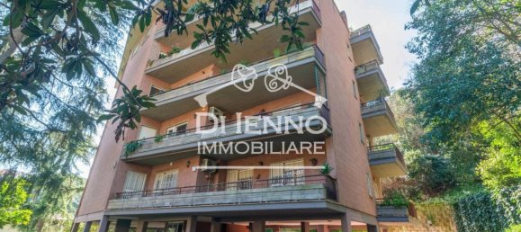 4 bedrooms Apartment in Rome, Italy No. 220019 28