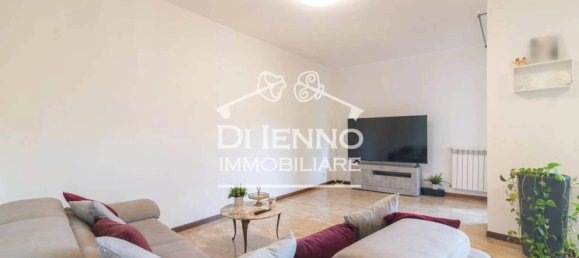 4 bedrooms Apartment in Rome, Italy No. 220019 8