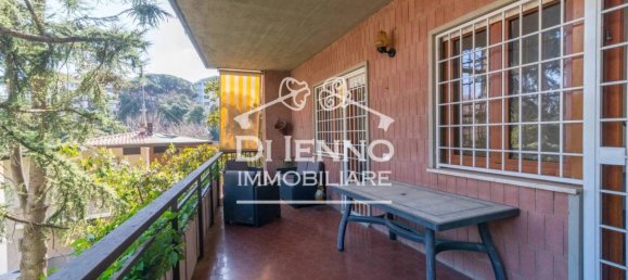 4 bedrooms Apartment in Rome, Italy No. 220019 21