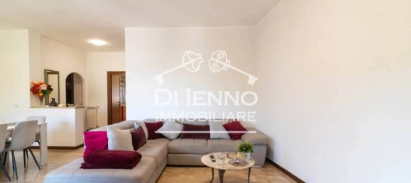 4 bedrooms Apartment in Rome, Italy No. 220019 10