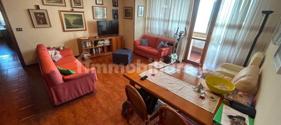 3 bedrooms Apartment in Parma, Italy No. 293540 14