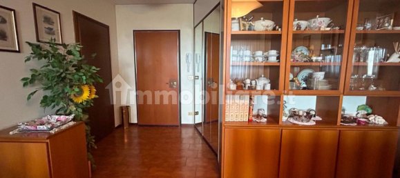 3 bedrooms Apartment in Parma, Italy No. 293540 5