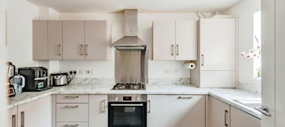 3 bedrooms Townhouse in Crawley, United Kingdom No. 10691 44