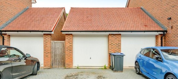 3 bedrooms Townhouse in Crawley, United Kingdom No. 10691 43