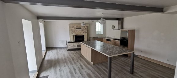 3 chambres Maison à Maine-et-Loire, France No. 286761 3