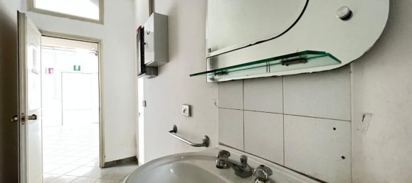 Propriété commerciale à Empoli, Italy 220m² No. 119845 15