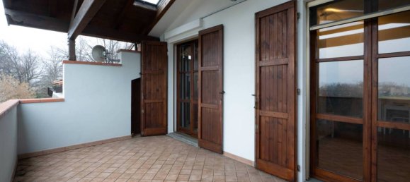 2 Schlafzimmer Wohnung in Formigine, Italy, Nr. 219115 10