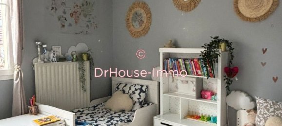 4 bedrooms House in Bezons, France No. 150934 5