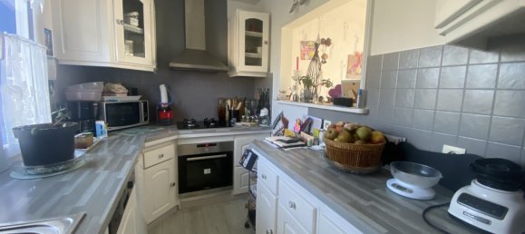 2 bedrooms House in Chateauneuf-en-Thymerais, France No. 210874 2