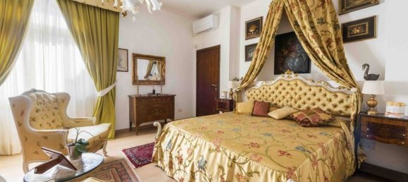 3 bedrooms Villa in Florence, Italy No. 329091 13