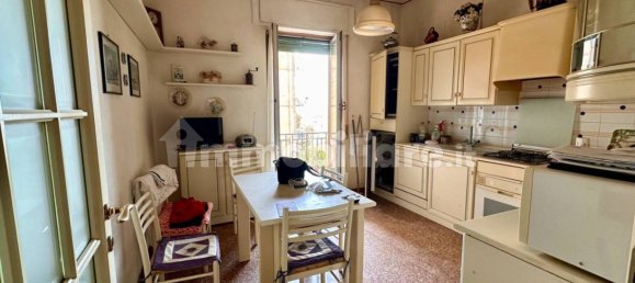 Квартира с 2 спальнями в Генуя, Италия № 317975 10