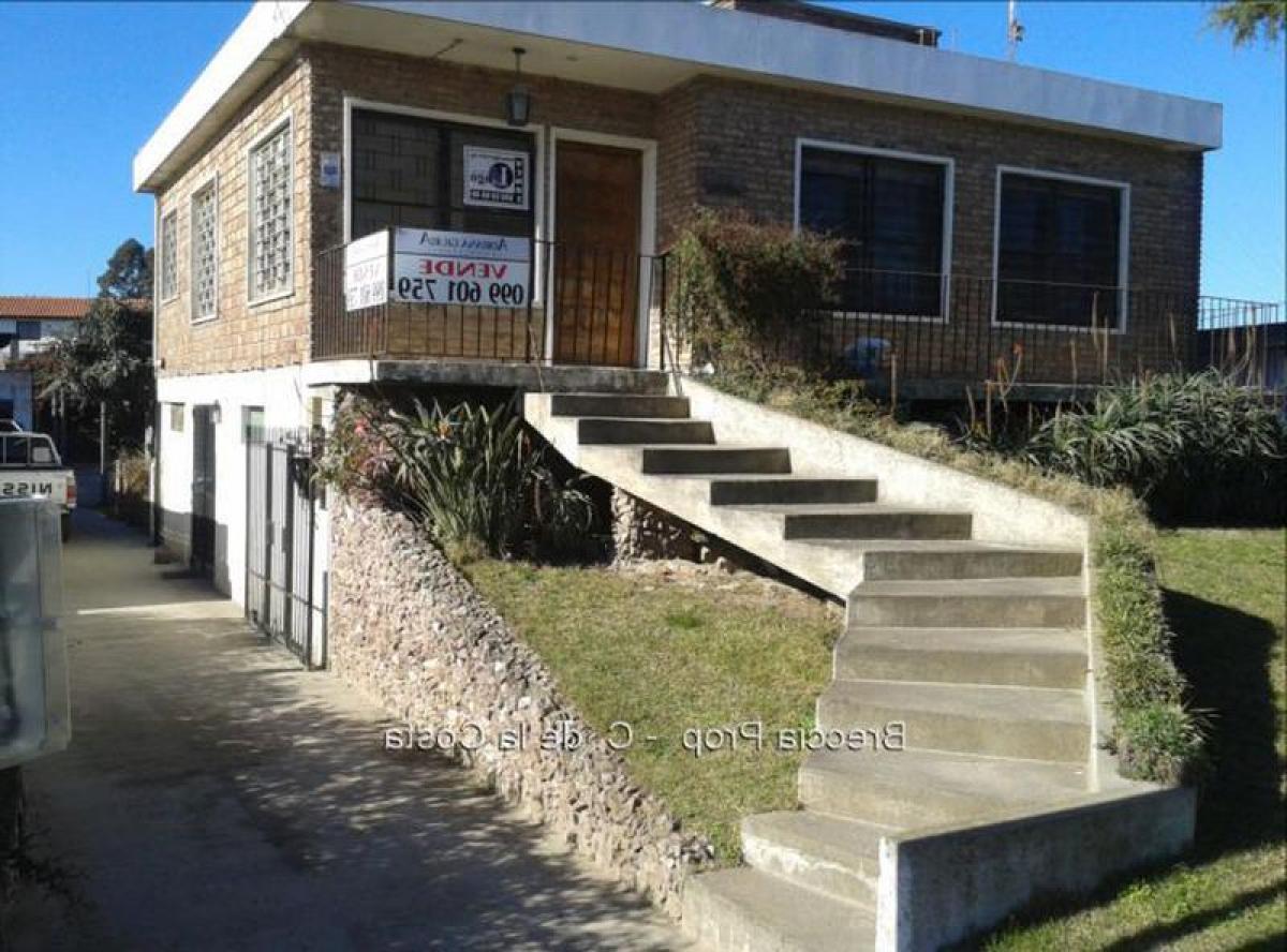 3 bedrooms House in Canelones, Uruguay No. 3809