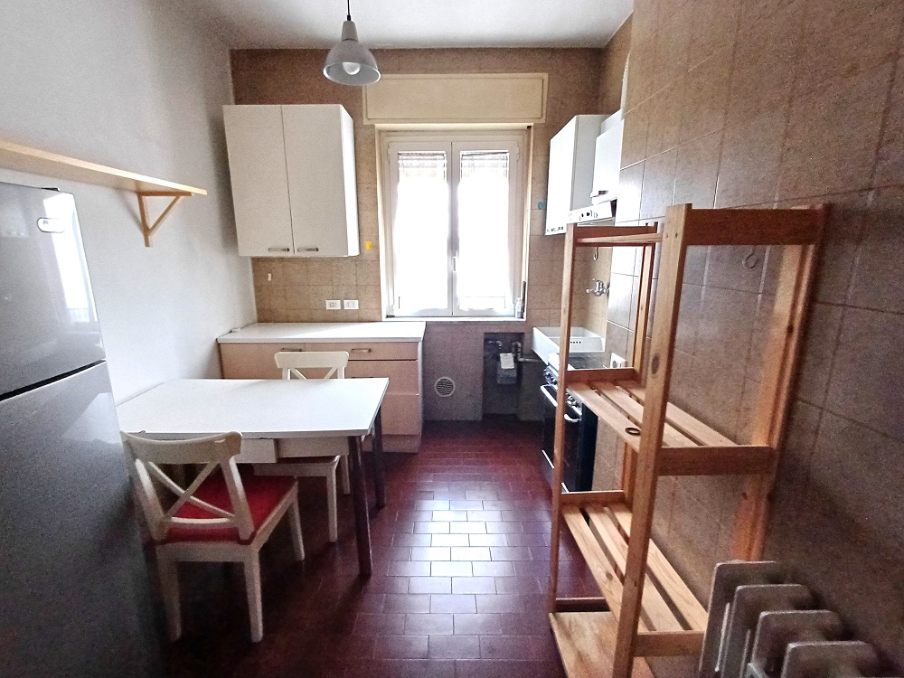 Studio in Milan, Italy No. 382945