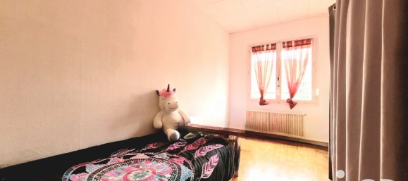 Casa de 4 dormitorios en Donchery, France No. 268066 8