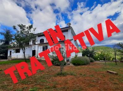 3 bedrooms Villa in Torre Cajetani, Italy No. 223802