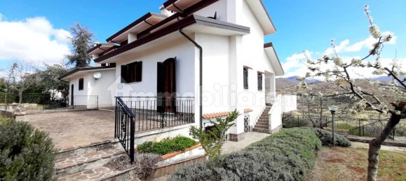 3 bedrooms Villa in Torre Cajetani, Italy No. 223802 2