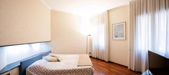 6 rooms Apartment in Venice, Italy No. 127064 25