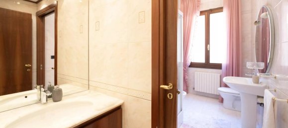6 rooms Apartment in Venice, Italy No. 127064 28