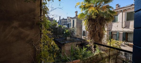 6 rooms Apartment in Venice, Italy No. 127064 30