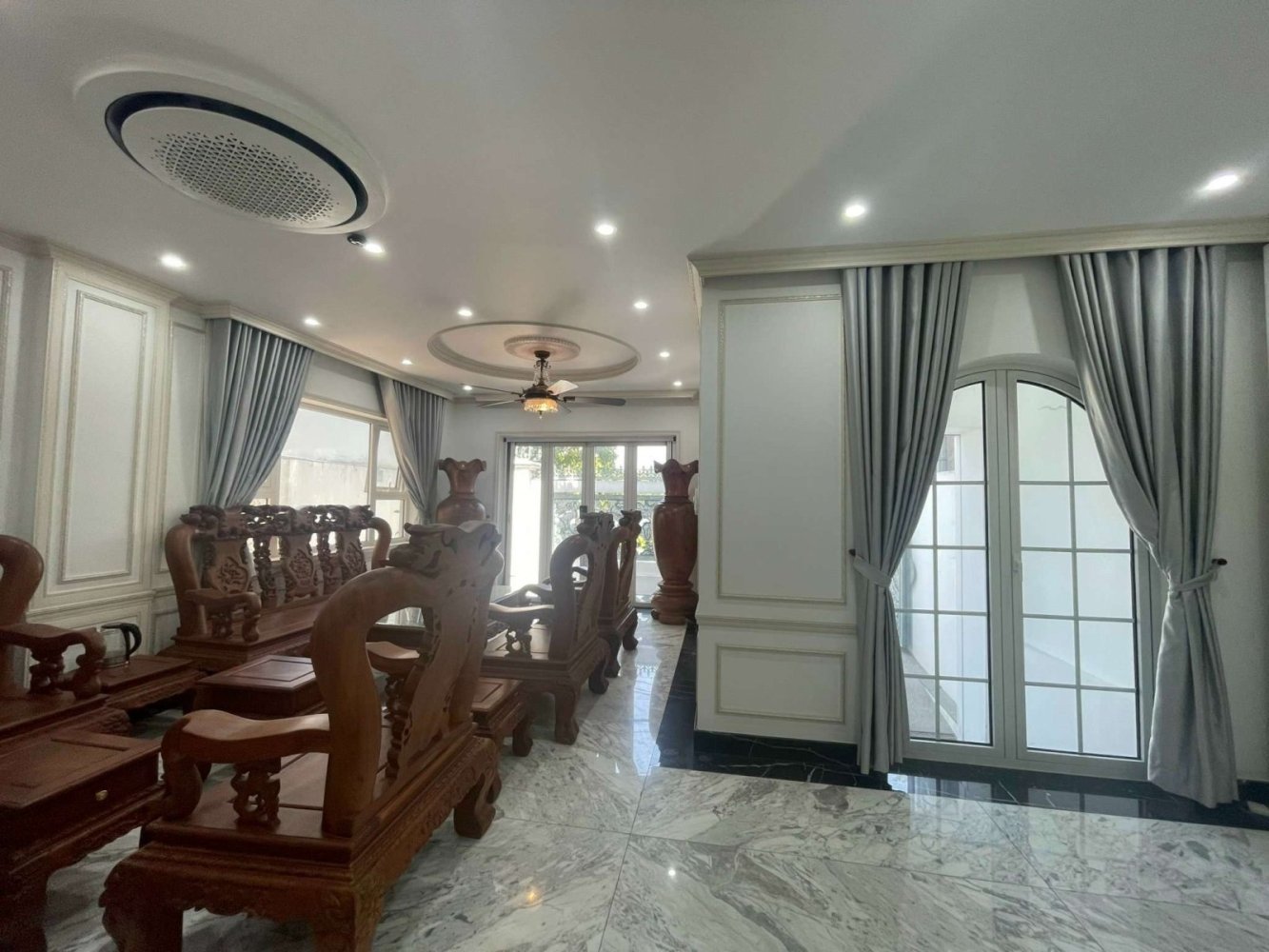 200m² Villa in Binh Chanh, Vietnam No. 15688