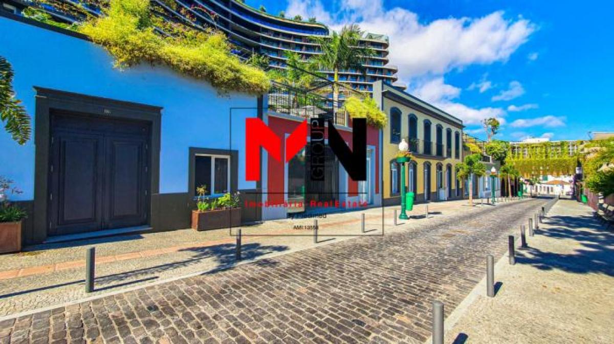 Laden in Funchal, Portugal 101m², Nr. 1830