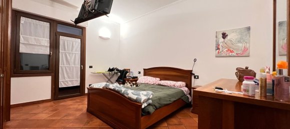 Apartamento de 3 habitaciónes en Brugherio, Italy No. 181128 22