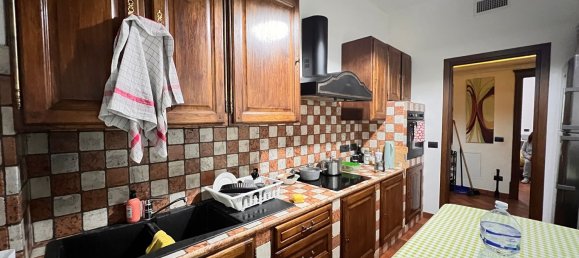 Apartamento de 3 habitaciónes en Brugherio, Italy No. 181128 13