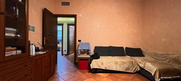 Apartamento de 3 habitaciónes en Brugherio, Italy No. 181128 5