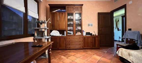 Apartamento de 3 habitaciónes en Brugherio, Italy No. 181128 6