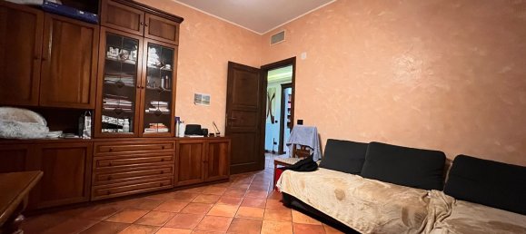 Apartamento de 3 habitaciónes en Brugherio, Italy No. 181128 7