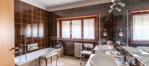 8 rooms Villa in Rome, Italy No. 299859 25