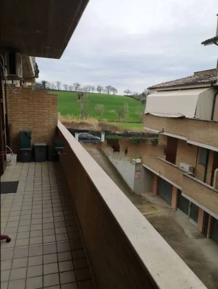 3 rooms Apartment in Monte Porzio, Italy No. 149719