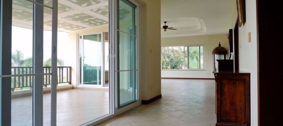 3 bedrooms Cafe / restaurant in Sattahip, Thailand No. 1814 14