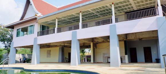 3 bedrooms Cafe / restaurant in Sattahip, Thailand No. 1814 2