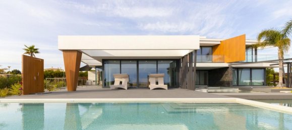 4 bedrooms Villa in Lagoa, Portugal No. 7681 4