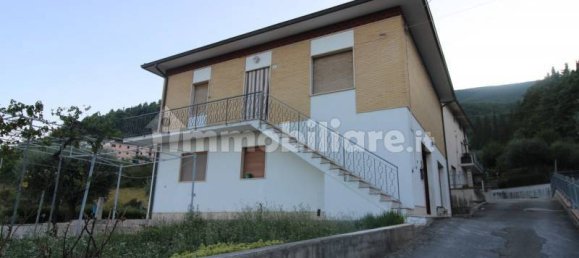 4 bedrooms Villa in Serra San Quirico, Italy No. 118588 2