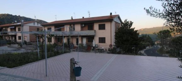 4 bedrooms Villa in Serra San Quirico, Italy No. 118588 3