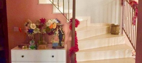 7 bedrooms Villa in Nicosia, Cyprus No. 1771 6