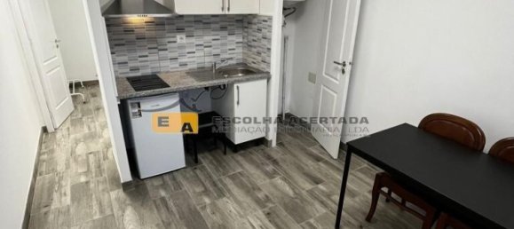 300m² Building in Vila Nova de Gaia, Portugal No. 81694 8