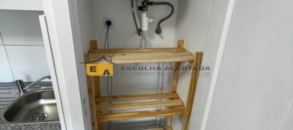 300m² Building in Vila Nova de Gaia, Portugal No. 81694 12