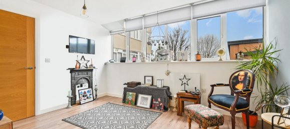 1 bedroom Apartment in Epsom, United Kingdom No. 9761 4