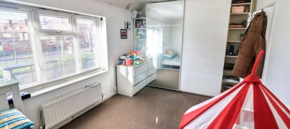 Casa de 2 dormitorios en Dagenham, United Kingdom No. 4824 9