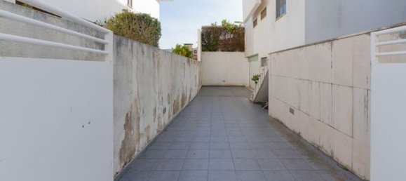 4 bedrooms House in Loures, Portugal No. 158467 35